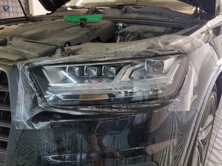 Audi Q7 переклейка полиуретановой плёнки (1)